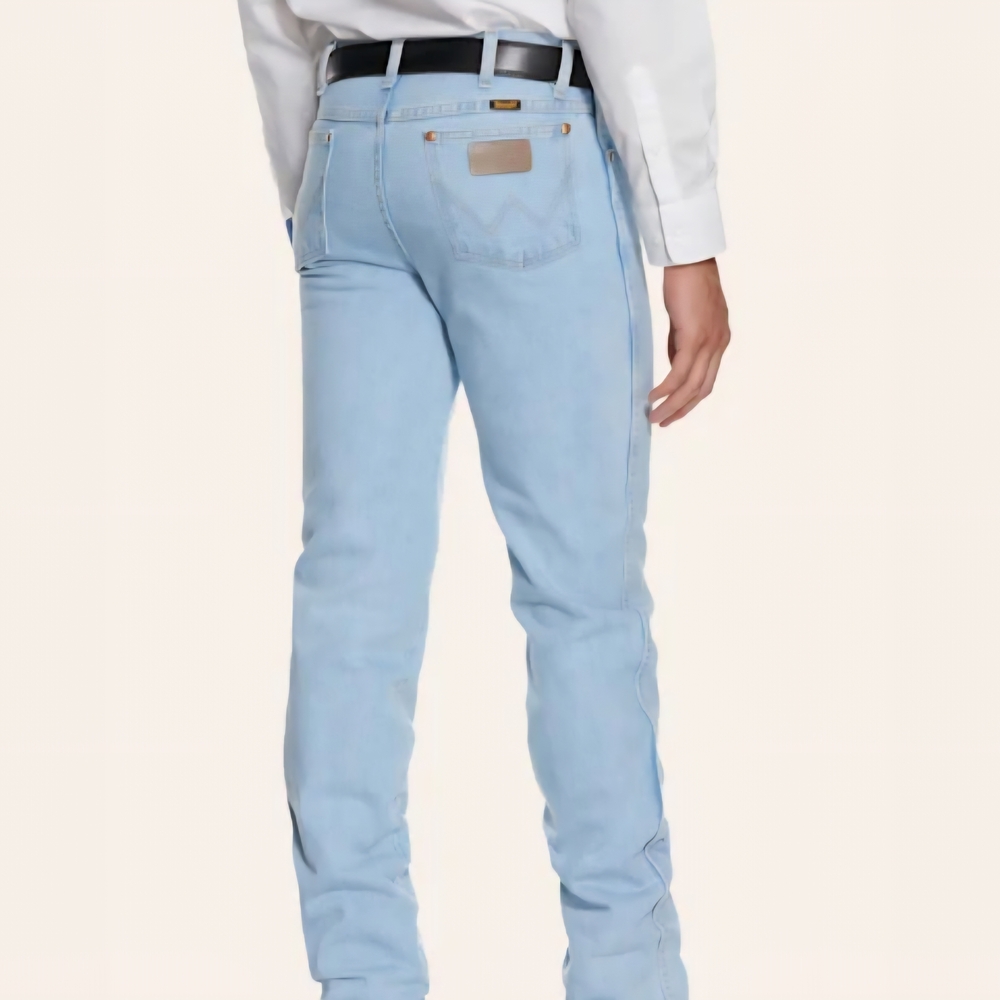 Wrangler Men’s Slim Straight Jeans in Light Blue Wash